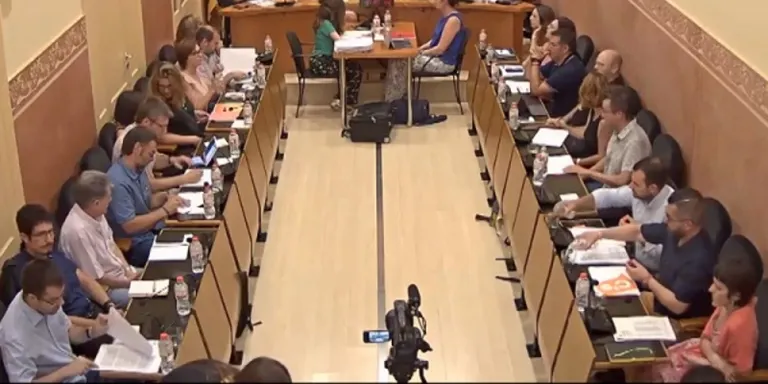 Aquest dijous arriba el primer ple ordinari del mandat i el darrer abans de les vacances