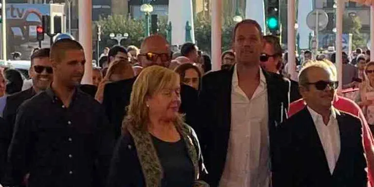 'Suro' s'emporta el Premi al millor guió basc i el pinedenc David Parcet ha passejat per la 'catifa vermella'
