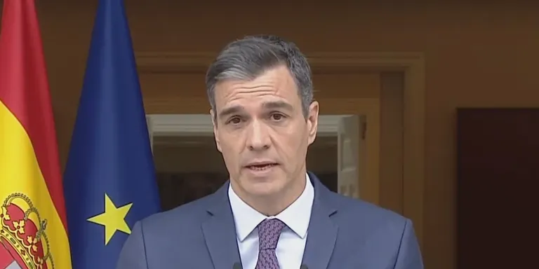 Sánchez dissol per sorpresa les Corts Generals i convoca eleccions per al 23 de juliol