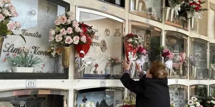 El cementiri amplia l'horari per Tots Sants