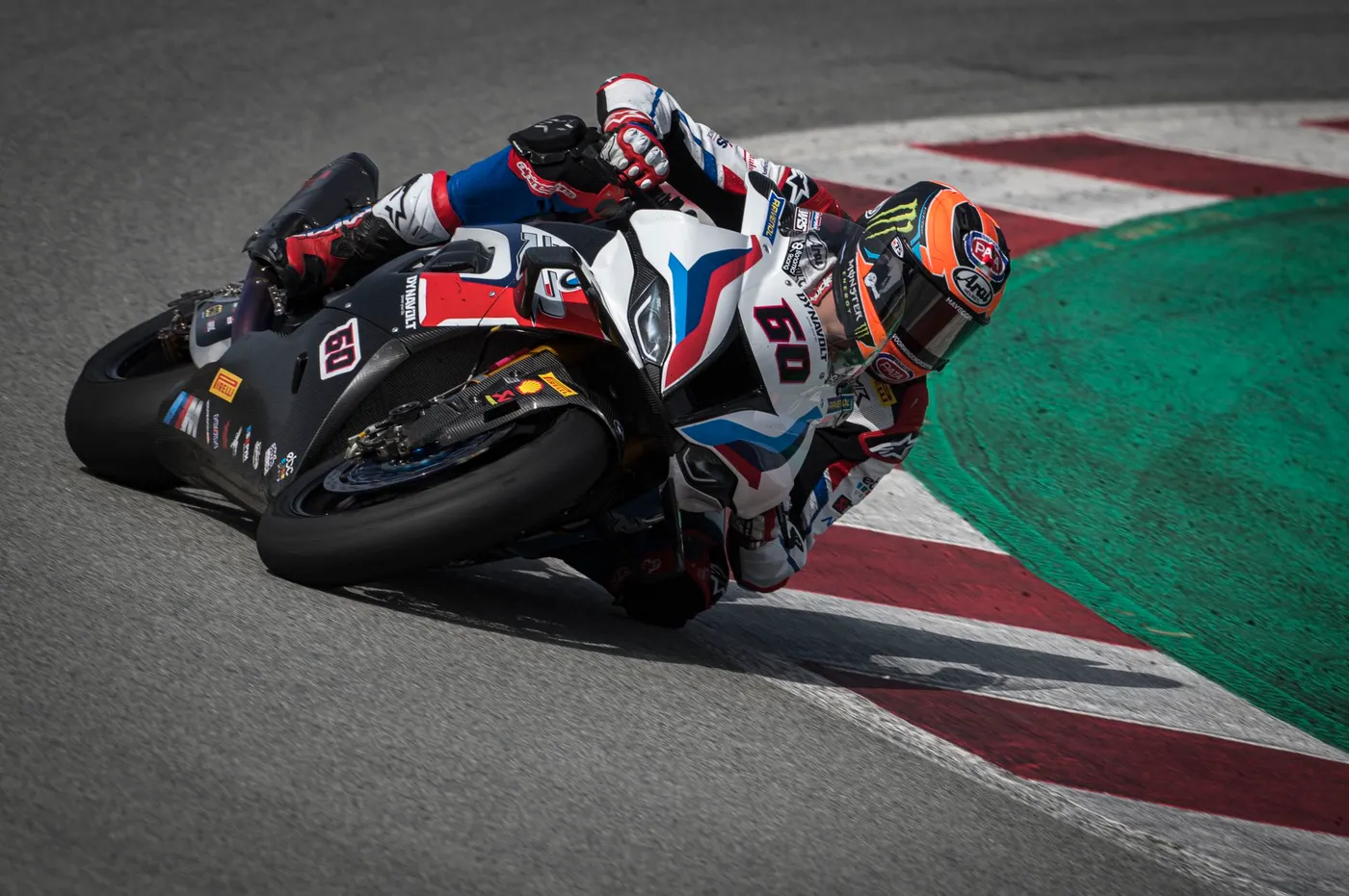 Jonathan Rea i Toprak Razgatlioglu es juguen el lideratge de Superbikes al Circuit de Catalunya