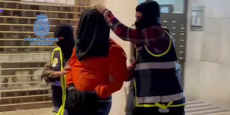 A presó un home detingut a Terrassa que animava a cometre atemptats gihadistes i que volia passar a l’acció