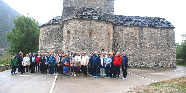 L'Aula d'Extensió Universitària de Gent Gran de Castellbisbal visita la Ruta dels Orígens de la Llengua Catalana, a Cabó i Organyà