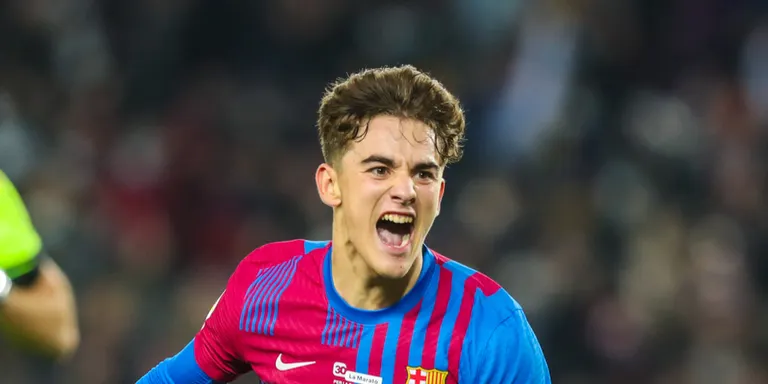 Gavi podria renovar amb el Barça 5 anys més