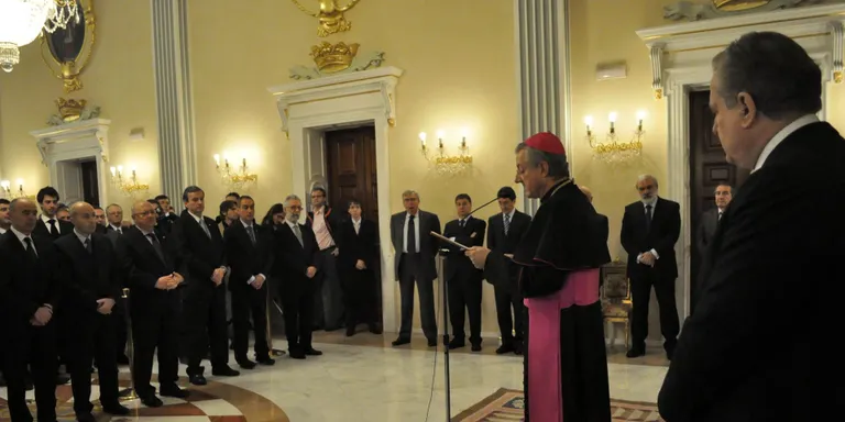 Joan-Enric Vives transmet un missatge d' 'esperança' a la recepció de Nadal