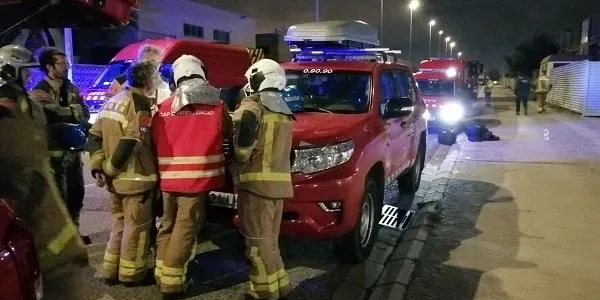 Els Bombers donen per extingit l'incendi d'aquest dilluns a l'empresa a AFEPASA de Constantí, que ha activat el Plaseqta