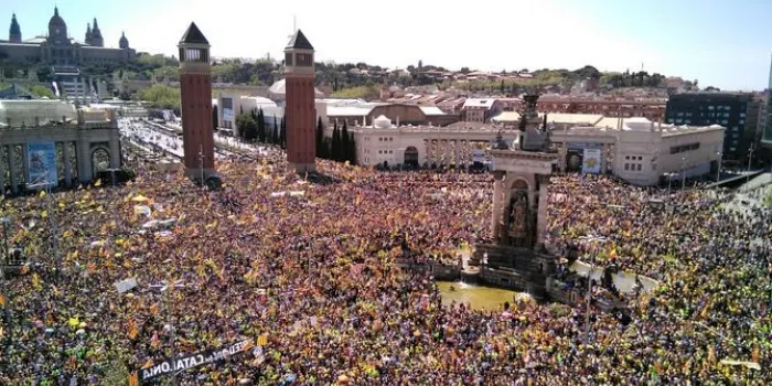 L’ANC d’Arenys i Òmnium Maresme valoren el caràcter pacífic de la manifestació d’ahir