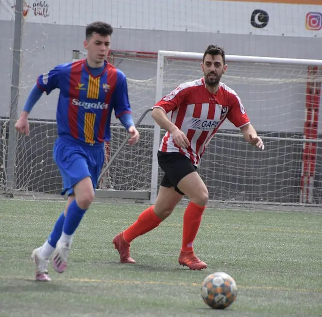 El Club Futbol Caldes allarga la ratxa de victòries i ja en porta tres, l’última aquest dissabte contra el Tibidabo Torre Romeu, per 2-1