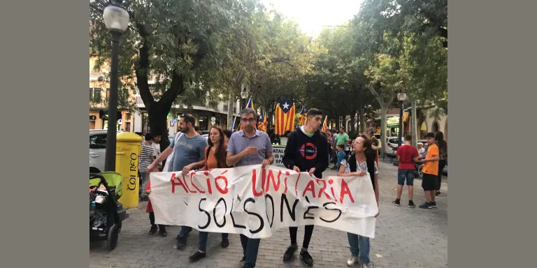 Unes 300 persones participen a la concentració del segon aniversari de l'1-O a Solsona