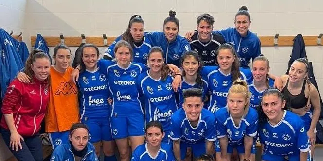 El Cambrils Unió femení venç de forma clara el Pardnyes i escala fins al tercer lloc de la Primera Divisió
