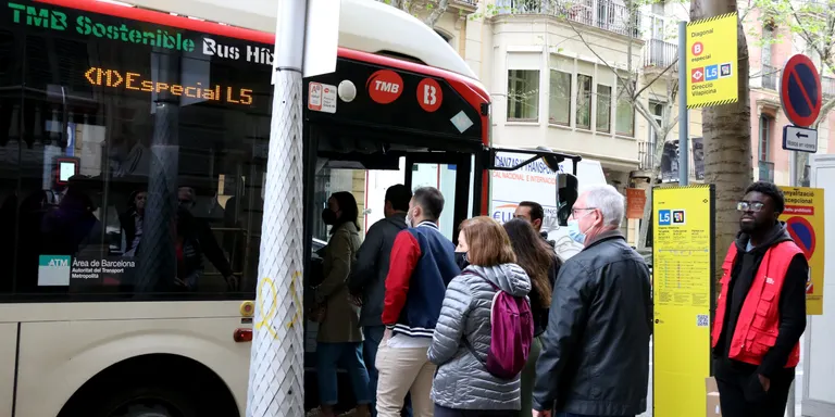 Acaba sense acord la mediació per evitar la vaga de conductors de TMB durant les festes de la Mercè