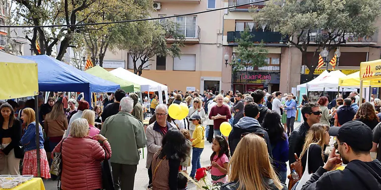 Últims dies per demanar tenir una parada per Sant Jordi