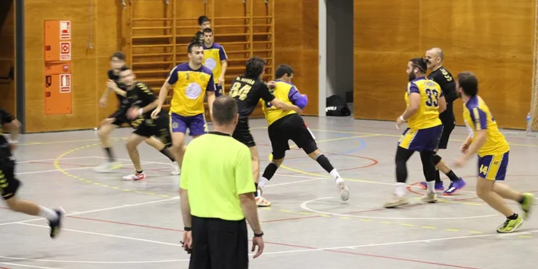 Vòlei i handbol intercanvien els papers