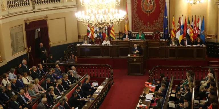 Els presidents del PP critiquen la "descortesia" d'Aragonès i clamen contra l'amnistia i el govern de Sánchez