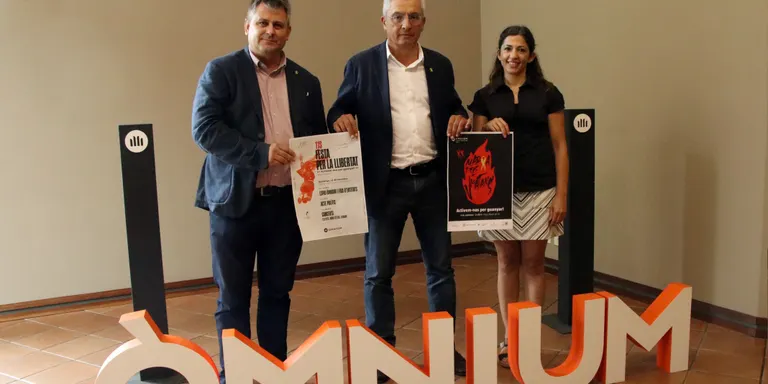 La 20a Marxa dels Vigatans ret homenatge a la gent anònima que va defensar el país durant la guerra de Successió i l'1-O