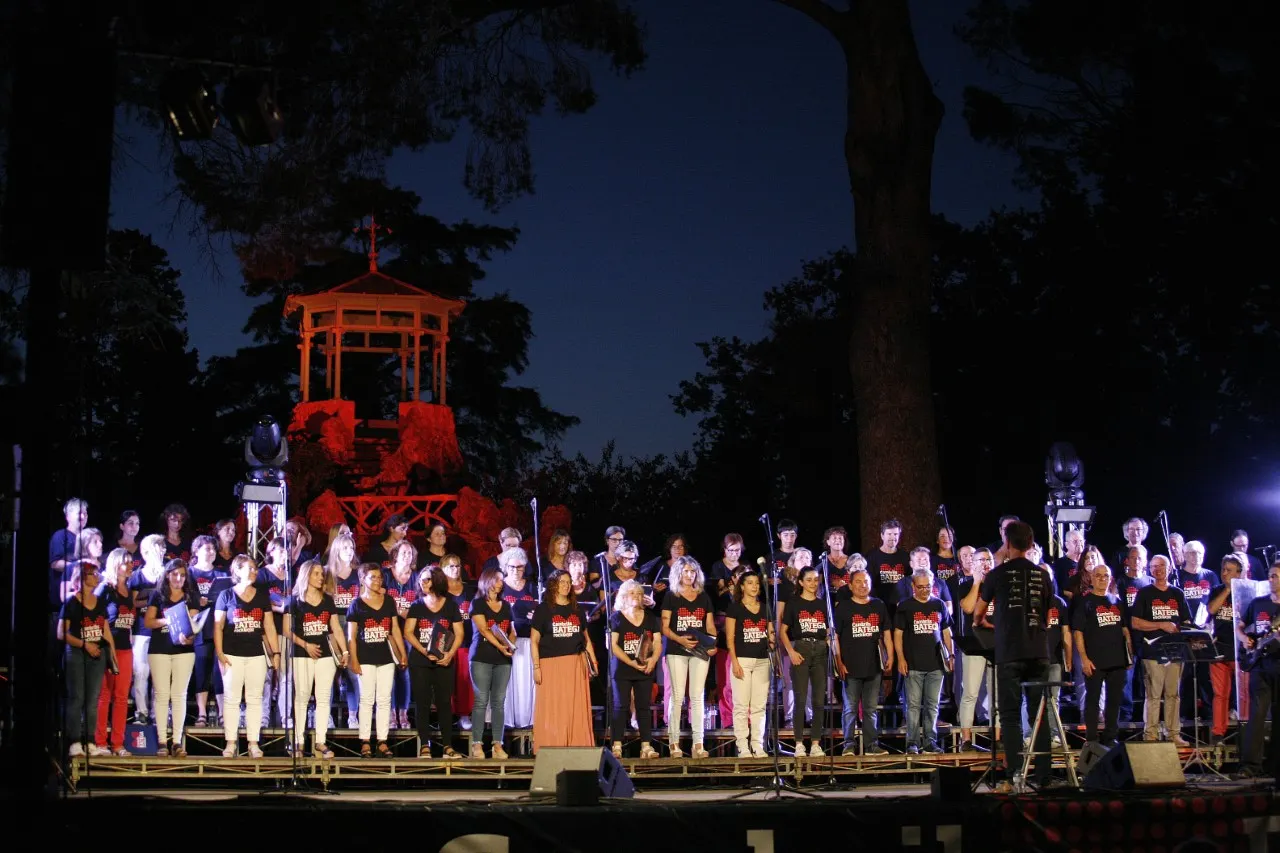 El concert solidari ‘Cambrils Batega’ aconsegueix 14.250 euros per la lluita contra el càncer i l’ELA