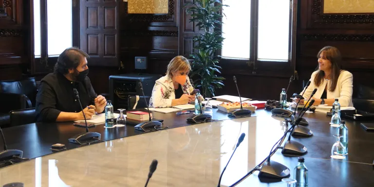La Mesa admet la petició de PSC, ERC, Junts, CUP i ECP per una possible infracció de Garriga (Vox) al codi de conducta
