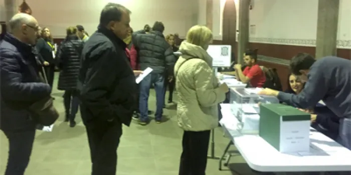 El 67,36% dels arenyencs ha votat a les 18h