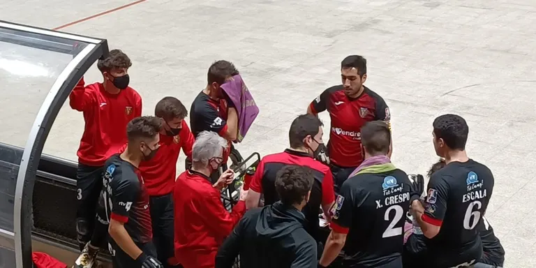 El Reus Deportiu remunta el derbi contra el CE Vendrell (4-5)