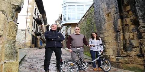 ENCUESTAS PARA ANALIZAR LA VIABILIDAD DE UN SERVICIO DE MINIBÚS EN HONDARRIBIA