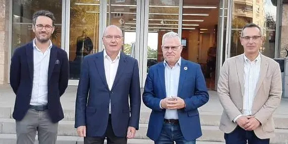 Reus, Vila-seca, Salou i Constantí s'uneixen per crear una empresa pública de serveis funeraris