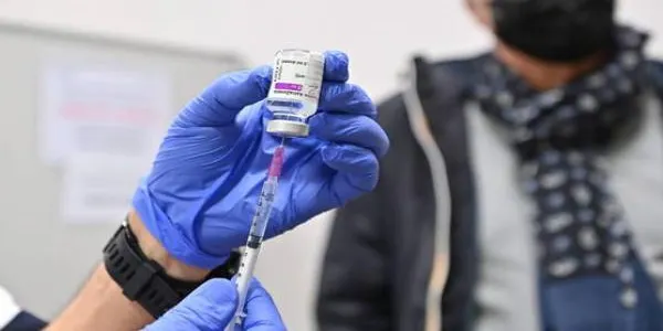 El Govern celebra que dimecres es reprengui la vacunació amb AstraZeneca