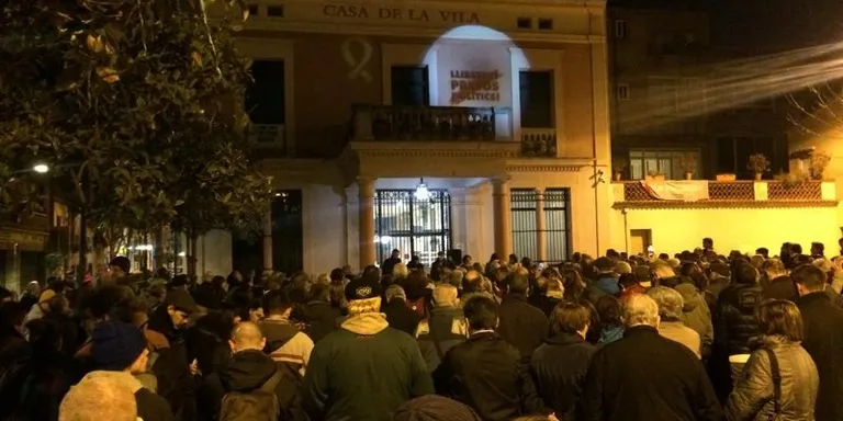 Més de 300 rubinencs es manifesten en rebuig al judici contra els líders independentistes