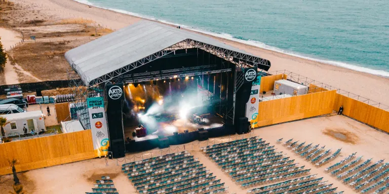 Reunió aquest dilluns a Costes de la Generalitat per la ubicació d'Arts d'Estiu a la platja