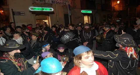 CORTES DE TRÁFICO ESTE FIN DE SEMANA POR EL DESFILE DE CALDEREROS
