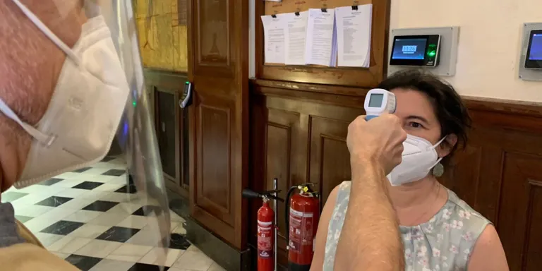 La Diputació de Lleida facilita termòmetres digitals als ajuntaments i consells comarcals de la demarcació
