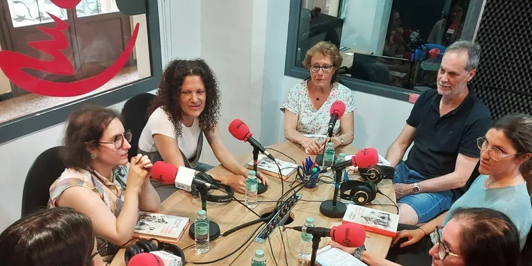 El club de lectura radiofònic i un de novel·les amb mirada feminista, principals novetats de l'oferta de clubs de lectura de la Biblioteca
