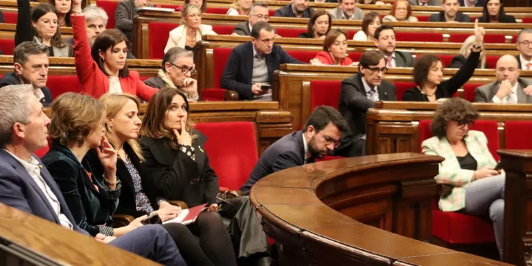 El ple del Parlament votarà aquesta setmana mocions sobre la B-40, l'ampliació del Prat i les delegacions a l'exterior