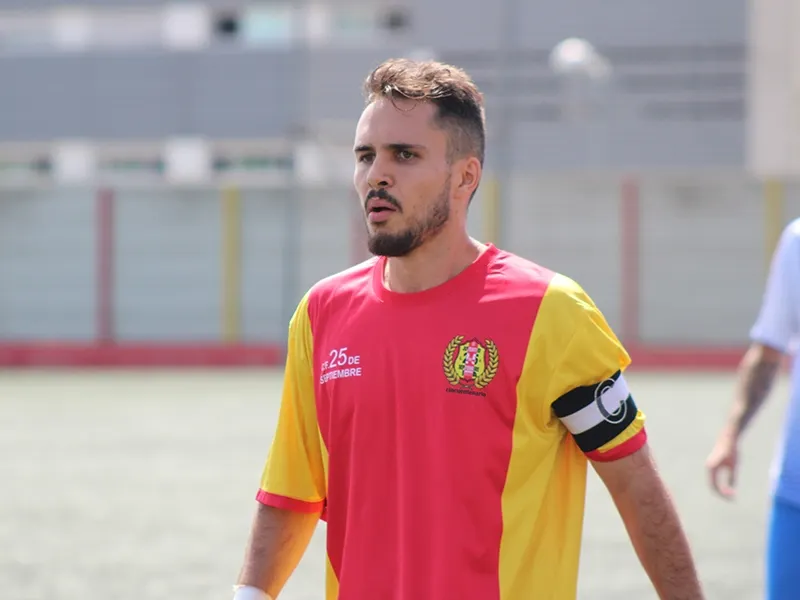 Capità i home gol. Javi Calvo ha fet les tres dianes dels nostres en lliga