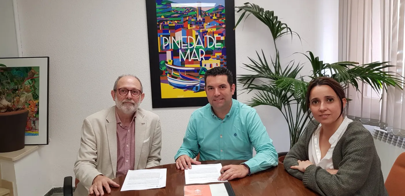 L'Ajuntament de Pineda i l'Associació Pineda Turística firmen un conveni de col·laboració