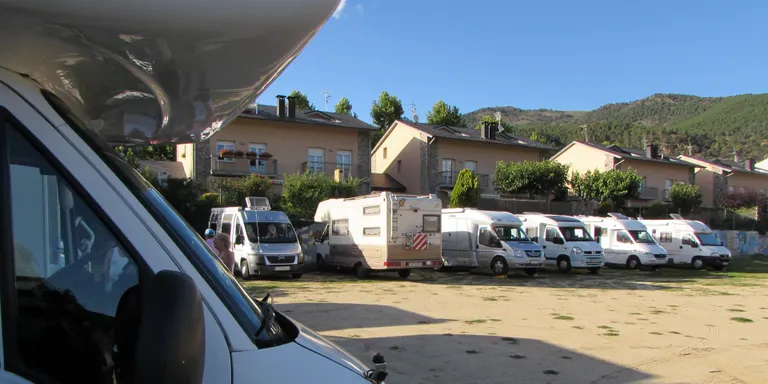Prop de 2.000 autocaravanes ja han utilitzat l'aparcament de la Seu
