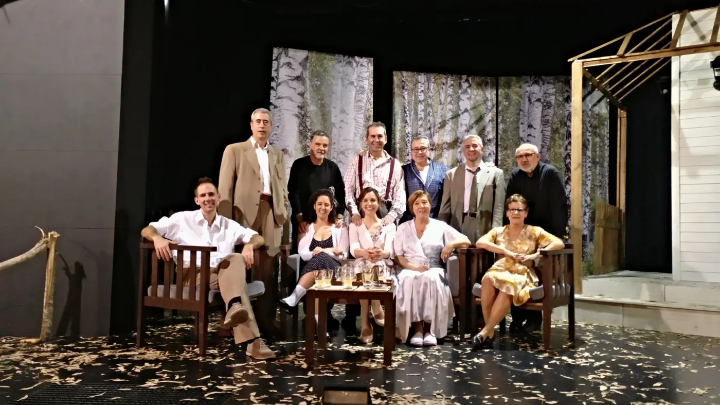El públic pinedenc gaudeix amb l'obra 'Tots eren fills meus' al Concurs de Teatre Premi Vila de Pineda