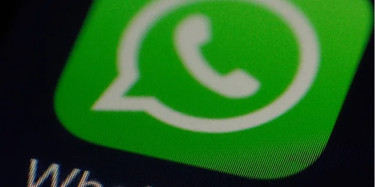 Un miler de rubinencs se subscriuen al servei de WhatsApp de l’Ajuntament