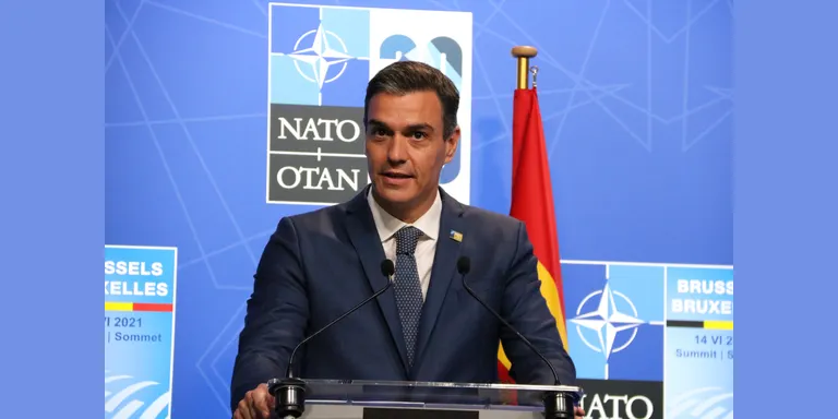 Sánchez anuncia que "aviat" l'ús de mascareta al carrer deixarà de ser obligatori
