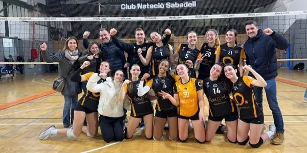 El CEVOL Torredembarra assalta la pista del CN Sabadell i es classifica per a la fase d’ascens (1-3)