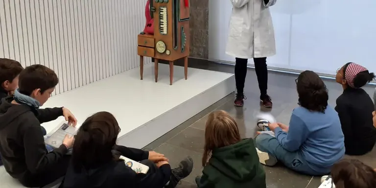 La biblioteca organitza dues activitats familiars gratuïtes per les vacances de Nadal