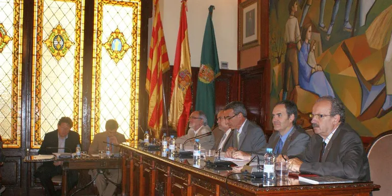 La Diputació s'oposa al decret del Govern espanyol que limita l'endeutament dels ajuntaments