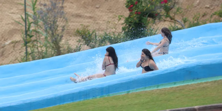 Els parcs aquàtics afronten la sequera amb els deures fets per reduir el consum d'aigua