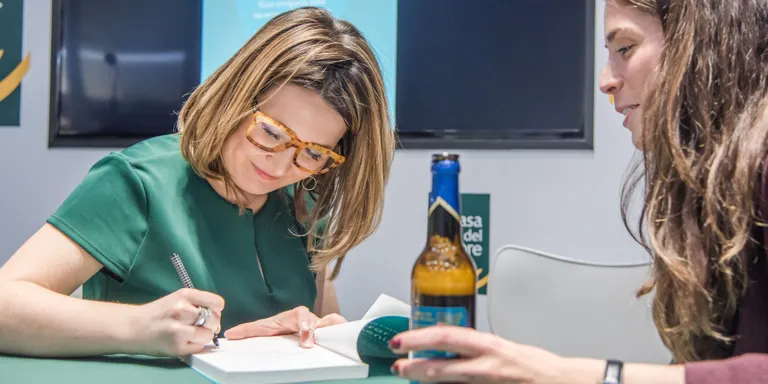 Txell Costa presenta dimarts a Pineda el seu nou llibre 'Liderar en femenino para hombres y mujeres'
