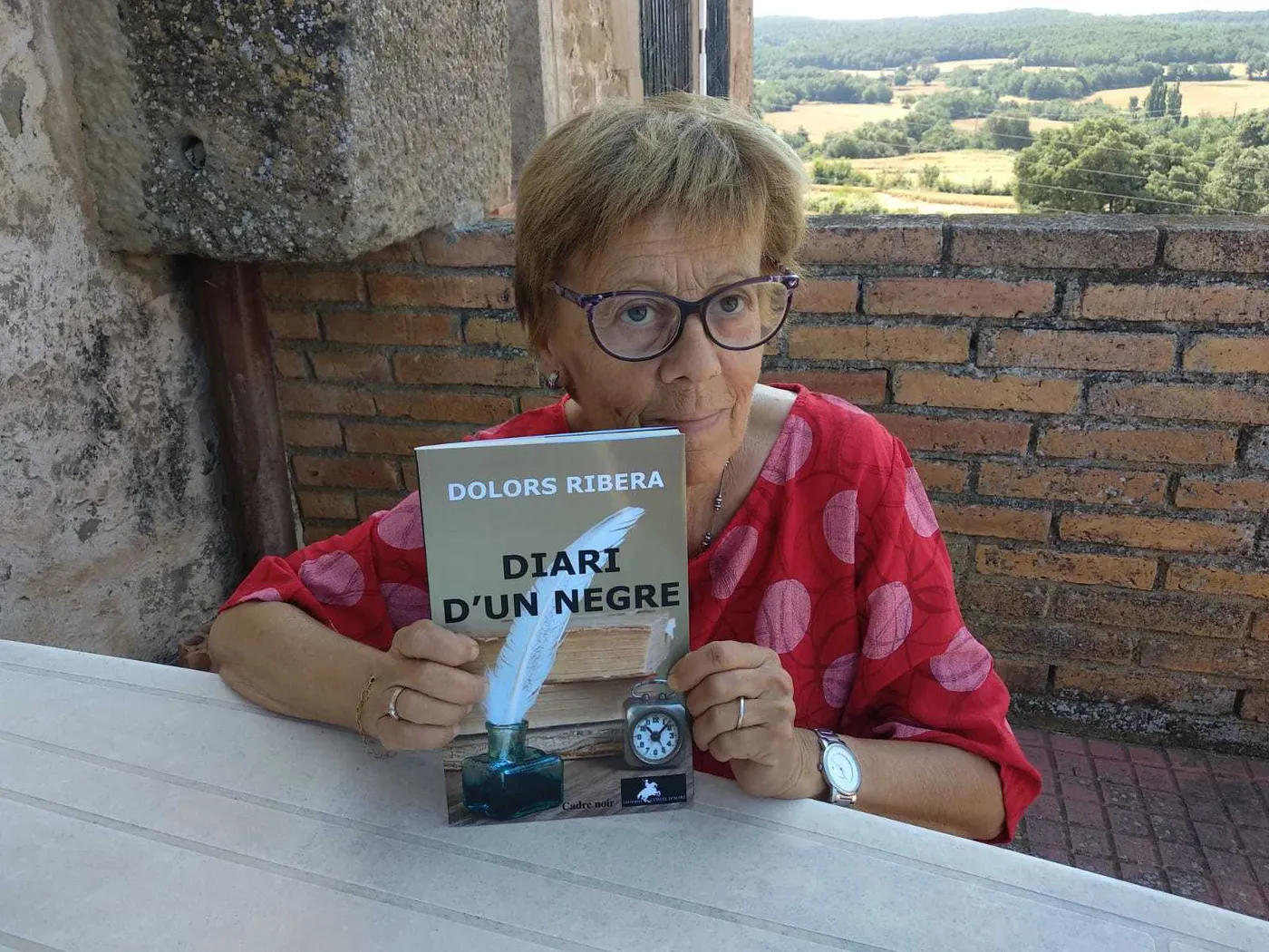 L'escriptora, mestra i psicòloga de Sant Climenç Dolors Ribera publica el seu primer llibre de relats