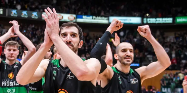 Remuntada èpica de la Penya al Barça