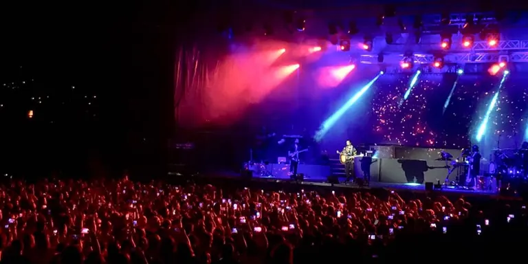 Luís Fonsi converteix l'Arts d'Estiu en una sala de ball
