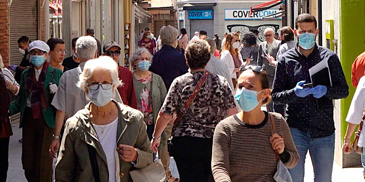 La mascareta deixarà de ser obligatòria a l’exterior partir del 26 de juny
