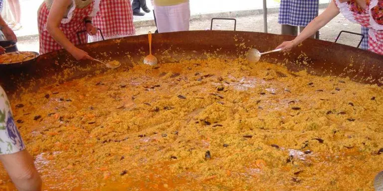 L'Ajuntament obre un període per escollir les propostes per la 4a paella solidària de Sant Joan