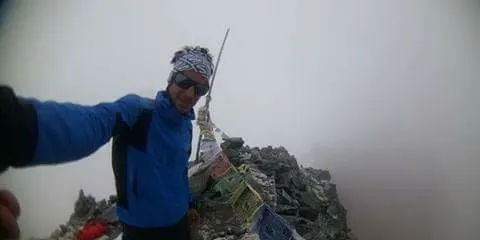 Kilian Jornet ajorna el somni de conquerir l'Everest