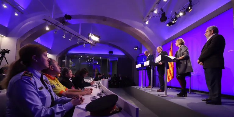 El Govern prohibeix les aglomeracions de més de 1.000 persones i tanca l'esport al públic